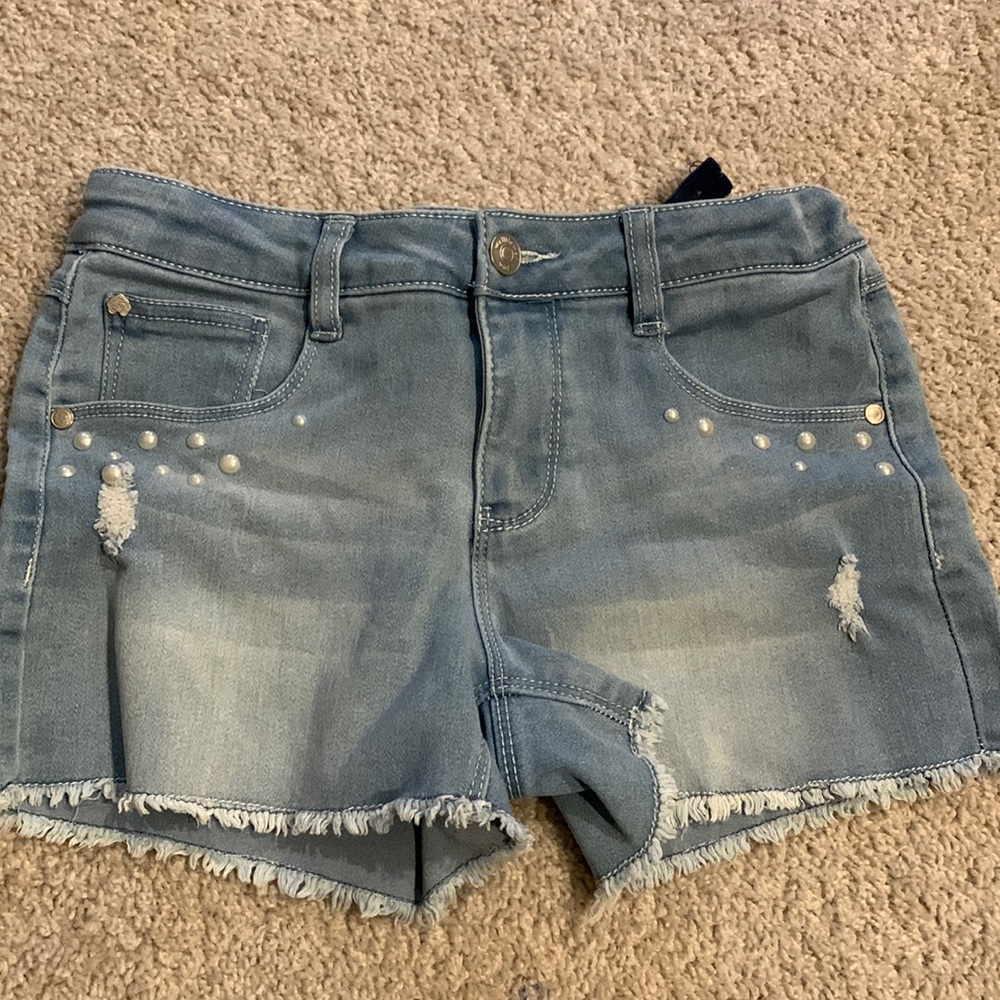 3/$18 🛍 Wallflower Girl Jean Shorts with Gems